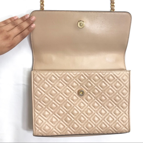 • Tory Burch Fleming Convertible Shoulder Bag • - Picture 3 of 8